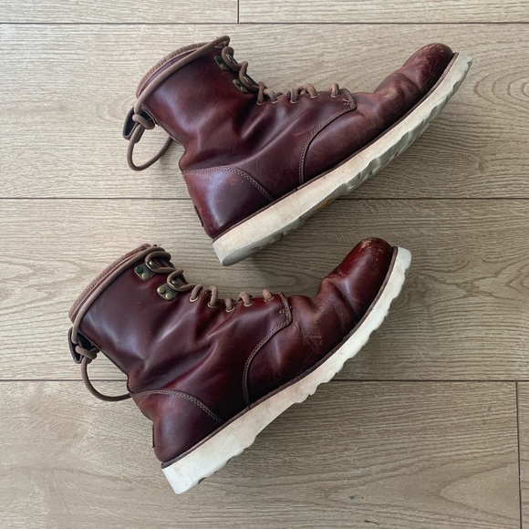 Rare UGG Cordovan Leather Hannen Boot with shearling liner - Picture 3 of 16